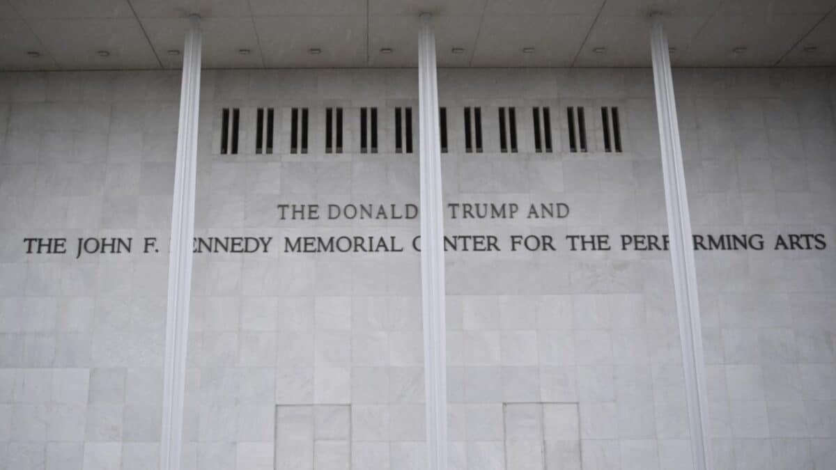 Le Kennedy Center Vote la Fermeture de sa Salle Principale pour Deux Ans