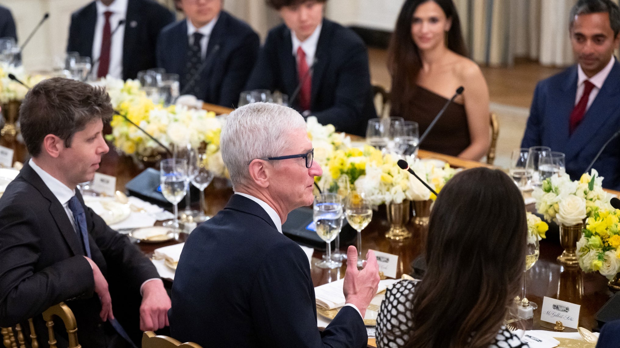 Trump Convie Sam Altman, Tim Cook et Jensen Huang au Dîner avec Xi Jinping
