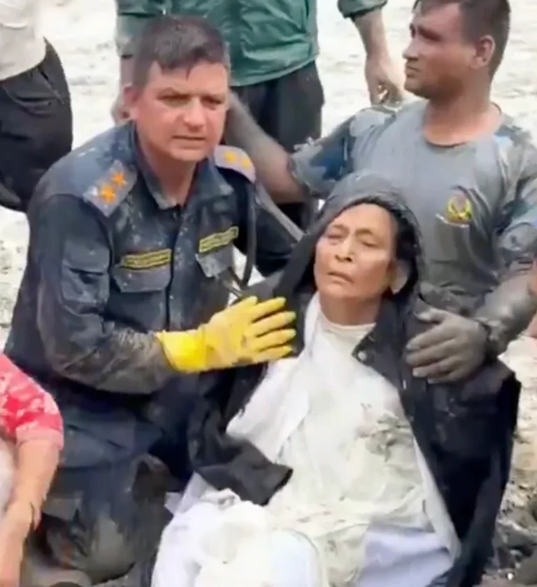 Nuwakot : une Néerlandaise de 64 ans retrouvée vivante dans la boue