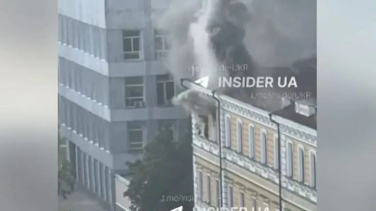 Kiev : un drone russe frappe l'Académie nationale des sciences d'Ukraine