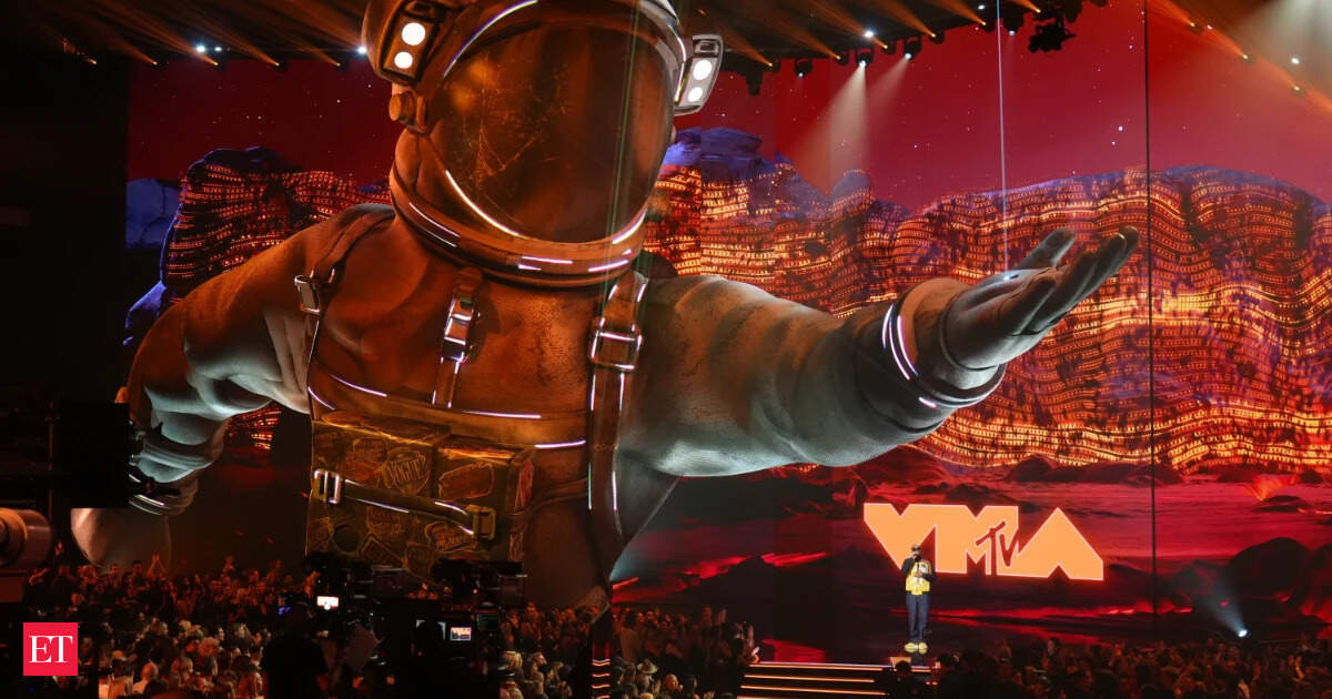 Taylor Swift surpasse le record de Beyoncé aux MTV VMA