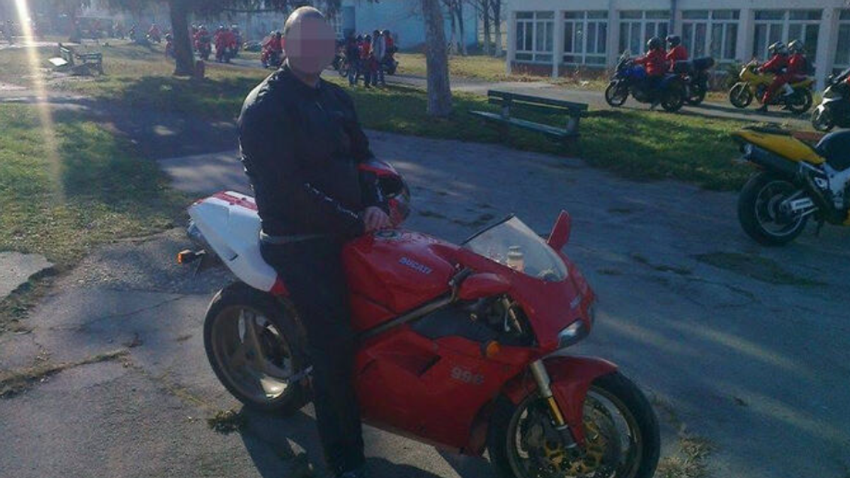 Deux Motards Tués Dans Une Collision Frontale Près de Ljig