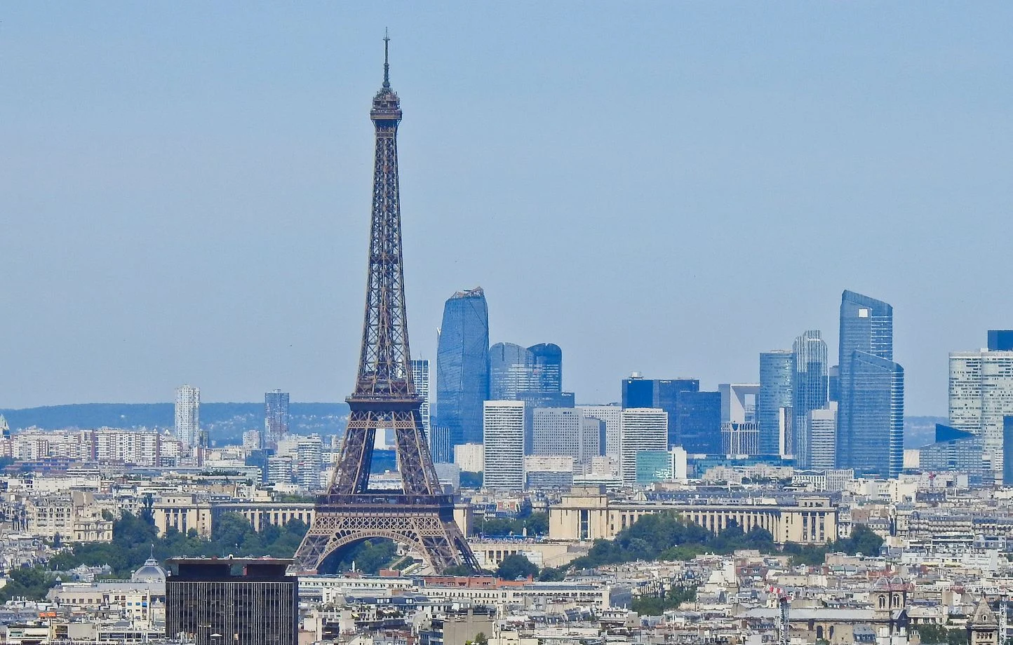 Tour Eiffel fermée : grève du personnel après l'éviction de femmes