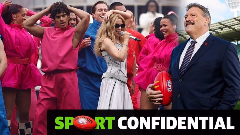 Kylie Minogue illumine la grande finale de l'AFL malgré la pluie