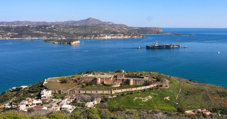 Ces batteries de Patriot seront transportées vers la Crète, sur le site militaire de Souda qui abrite la plus grande base