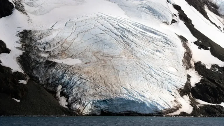 Antarctique : Des Chercheurs Découvrent des Montagnes Ayant Favorisé la Vie