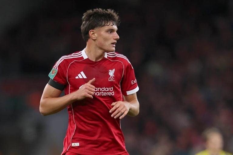 Liverpool : Joe Gomez Reprend l'Entraînement et des Retours sont Attendus
