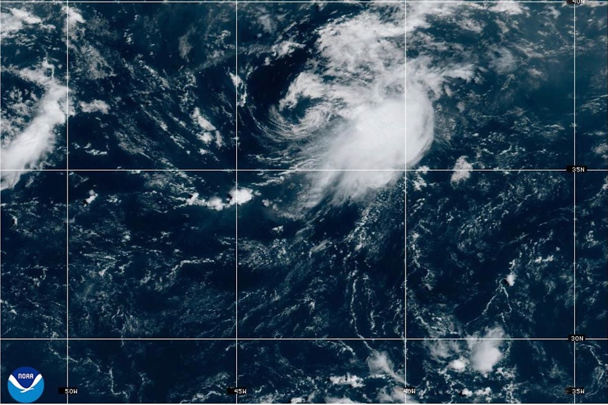 Tempête Tropicale Dolly : Une Perturbation Surveillée au Large de l'Afrique