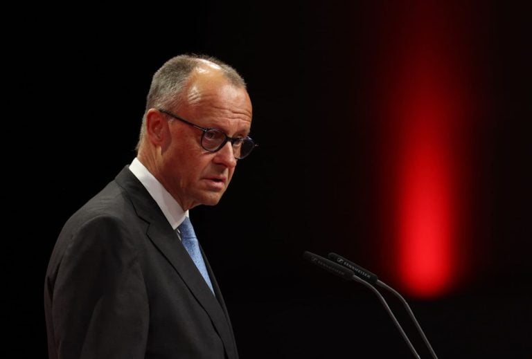 Friedrich Merz Maintient Son Gouvernement Pour Préserver La Démocratie