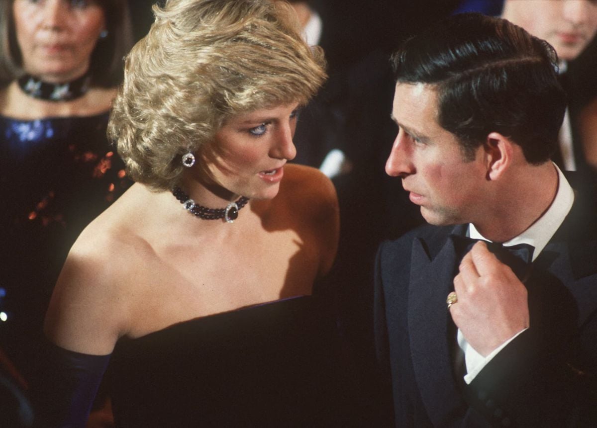 Charles Spencer Accuse Charles III d'Euphorie après la Mort de Diana