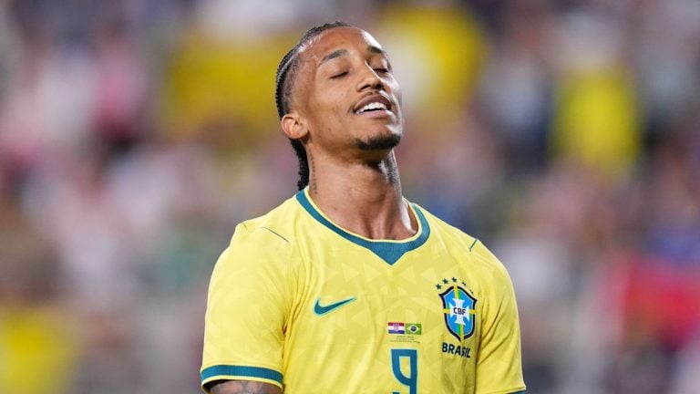 Joao Pedro forfait avec Chelsea et le Brésil en raison d'une blessure