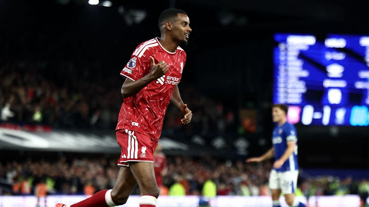 Liverpool bat Ipswich grâce à un doublé d'Alexander Isak
