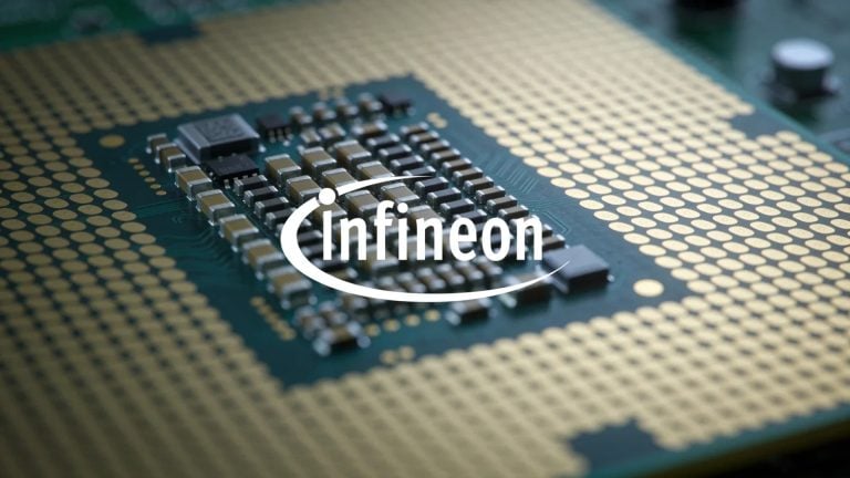 Abstrakte Darstellung eines modernen Halbleiter-Wafers in einer High-Tech-Umgebung mit kühler, professioneller Beleuchtung