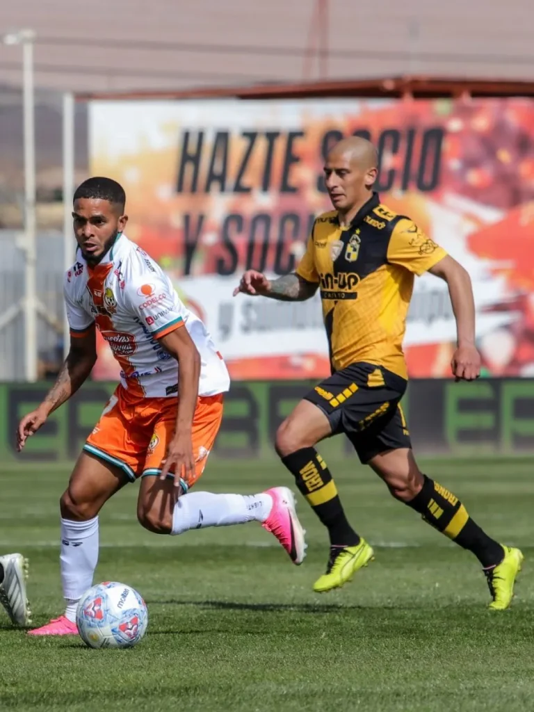 Huachipato s'impose face à Coquimbo Unido après la fin du match suspendu