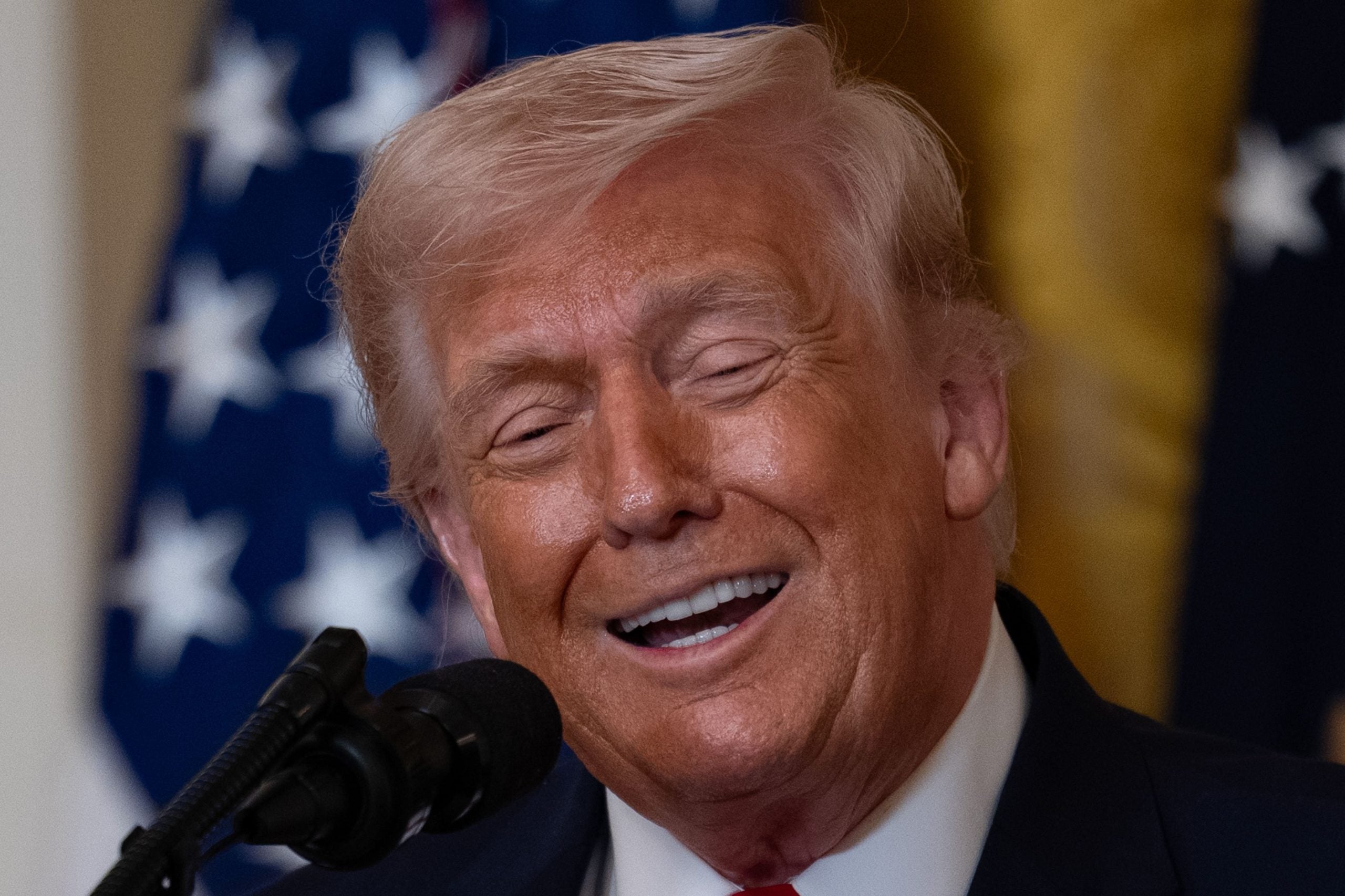 Trump Promet de Supprimer les Droits de Douane sur le Whiskey Irlandais