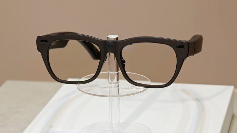 Megatop dévoile le prototype des lunettes Linse Display de Megane Ichiba