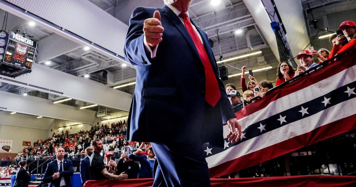 Donald Trump à un rassemblement en faveur du candidat républicain au Sénat américain Mike Rogers, dans le Michigan