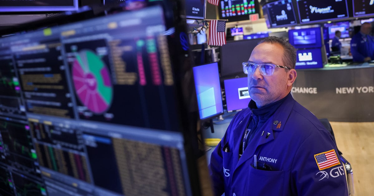 Nasdaq en baisse de plus de 2 % après les résultats d'Amazon et Intel
