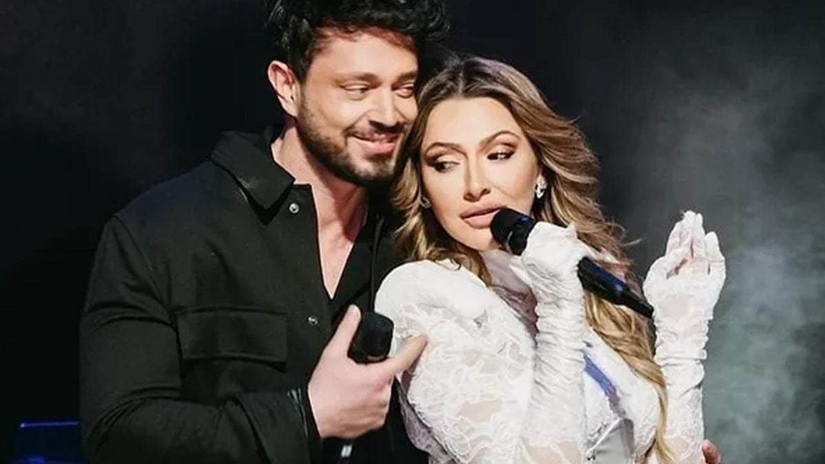 La chanteuse turque Hadise célèbre ses 41 ans
