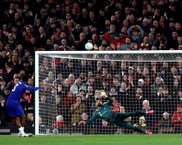 Liverpool élimine Chelsea aux tirs au but en Carabao Cup
