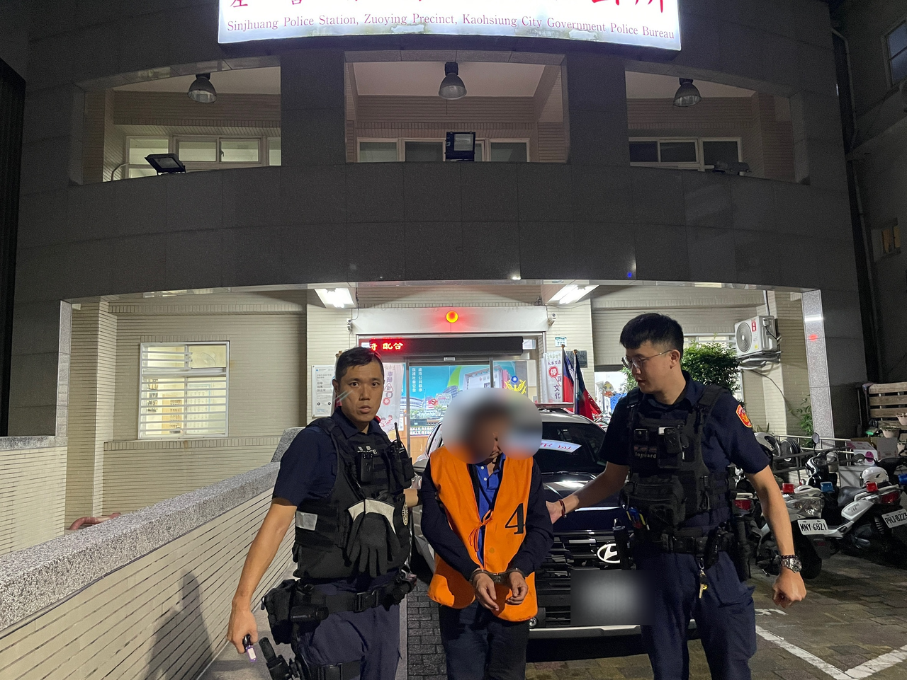Un homme de 62 ans poignarde sa femme et blesse une amie à Kaohsiung