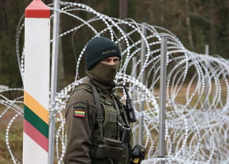 L'Europe renforce ses frontières orientales face aux risques d'escalade