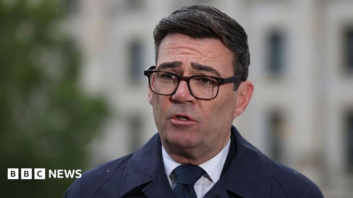 Andy Burnham exhorte Zack Polanski à annuler la motion des Verts