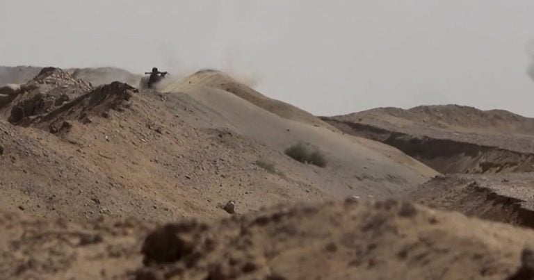 Le pétrole grimpe face aux attaques houthis et iraniennes
