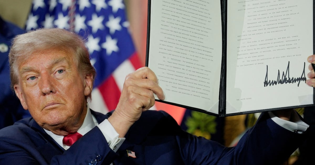 Donald Trump crée la Super Intelligence Force pour coordonner l'IA