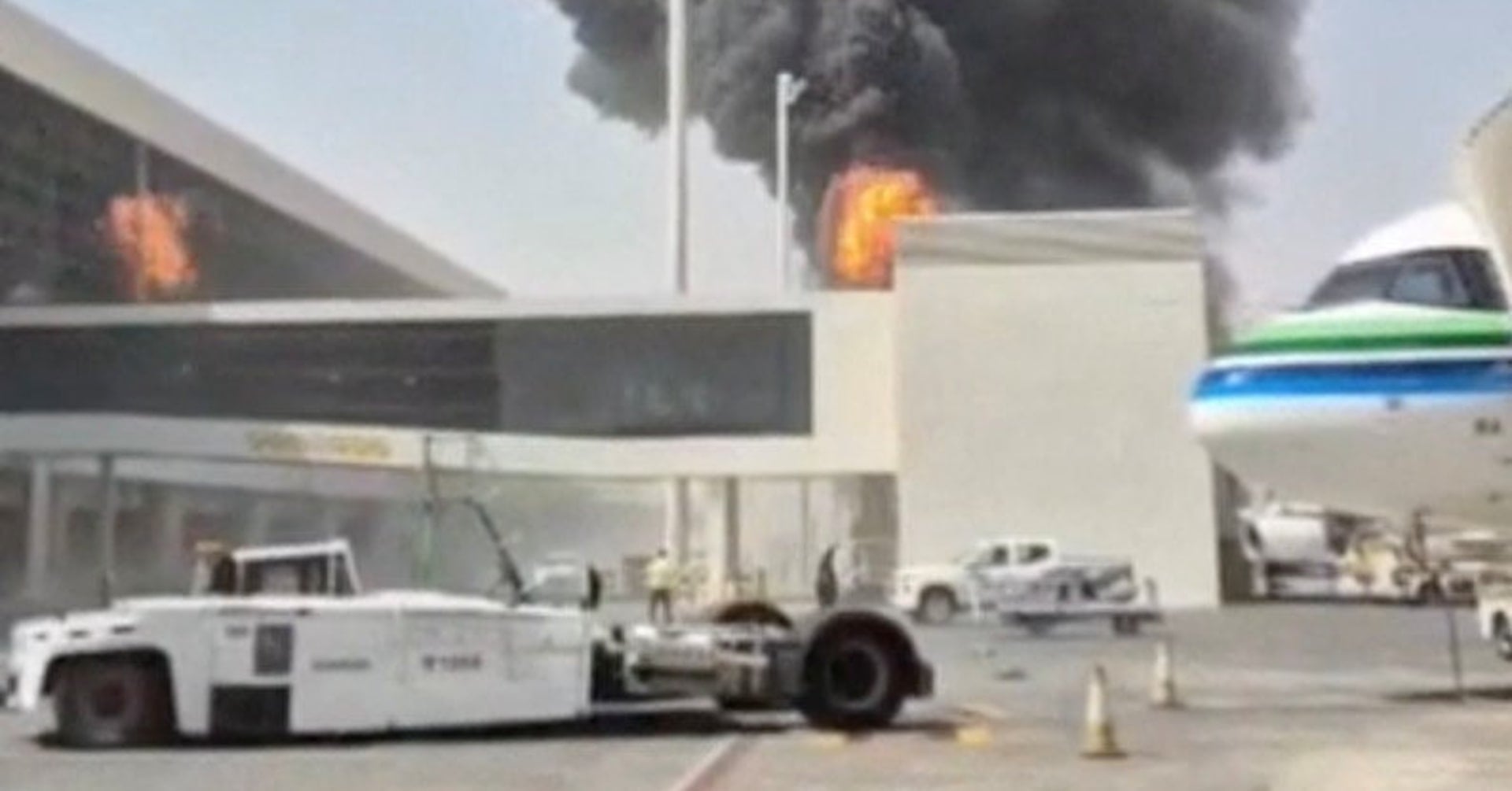 L'aéroport de Riyad rouvre après une attaque des Houthis ayant fait trois morts