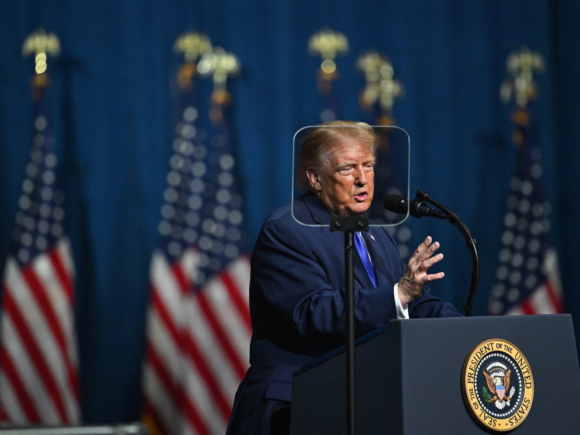 Midterms US : les démocrates mènent alors que Trump annule deux meetings