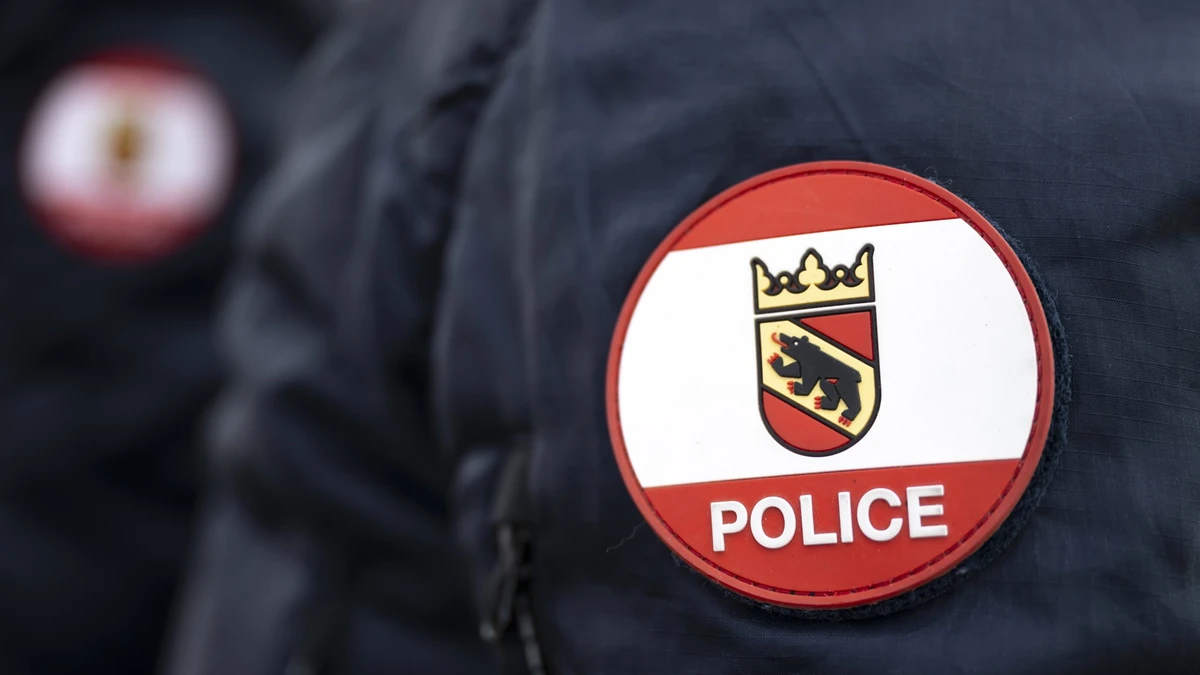 Un automobiliste de 80 ans est décédé samedi à Busswil, dans le Seeland bernois. La police a lancé un appel à témoins
