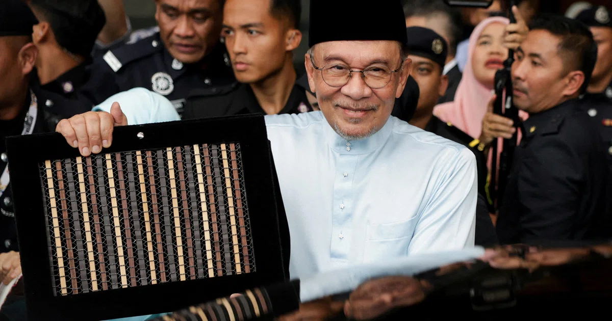 Anwar Ibrahim présente un budget 2027 de 510 milliards de ringgit