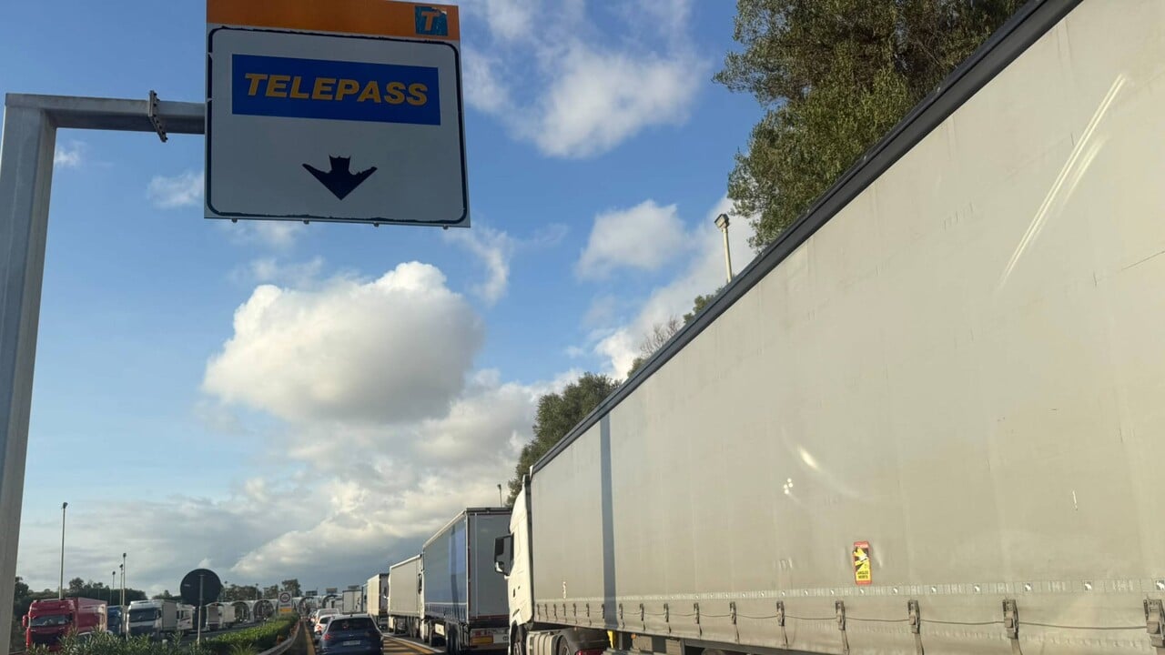Italie : le gouvernement durcit le ton face aux blocages routiers