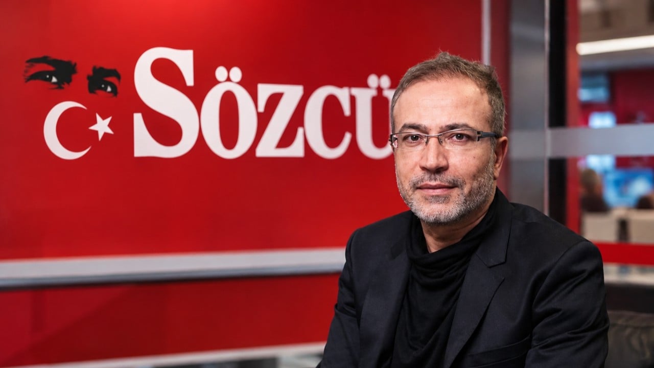Ercüment İşleyen, directeur de Sözcü.com.tr, interpellé à Istanbul
