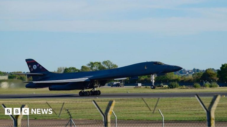 États-Unis : retrait des bombardiers de la base de RAF Fairford