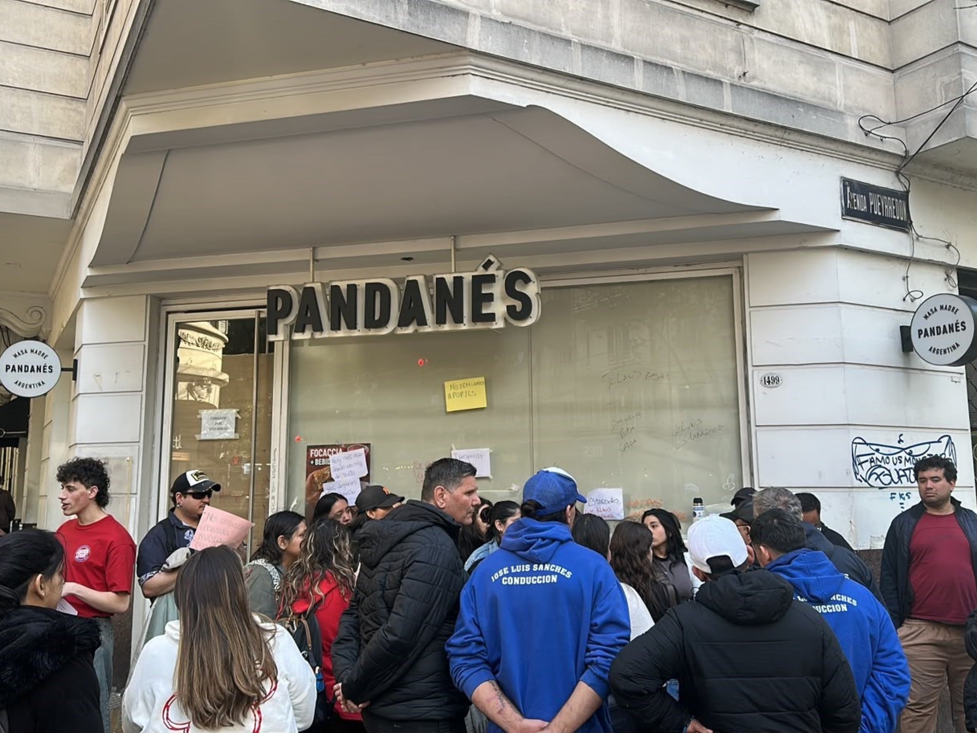 Pandanés ferme ses 25 succursales et licencie 150 employés à Buenos Aires