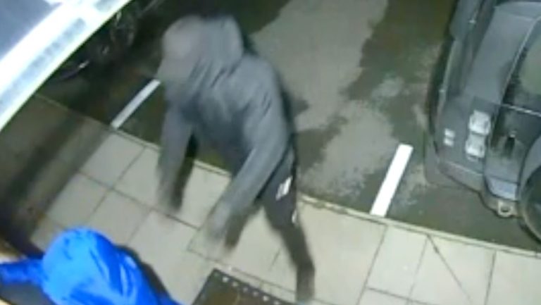 Birmingham : un couple violenté lors d'un vol de cryptomonnaies