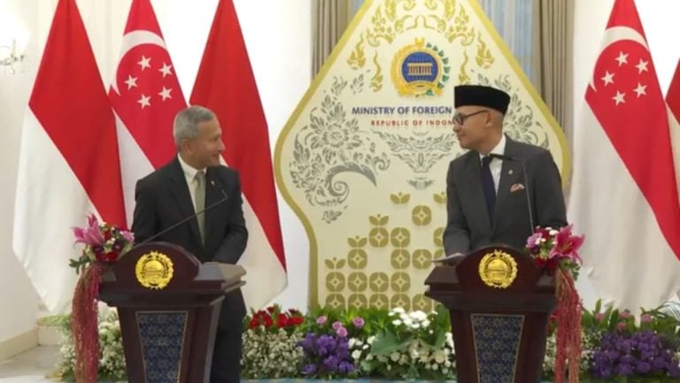 Singapour et l'Indonésie traqueront les entreprises liées aux feux