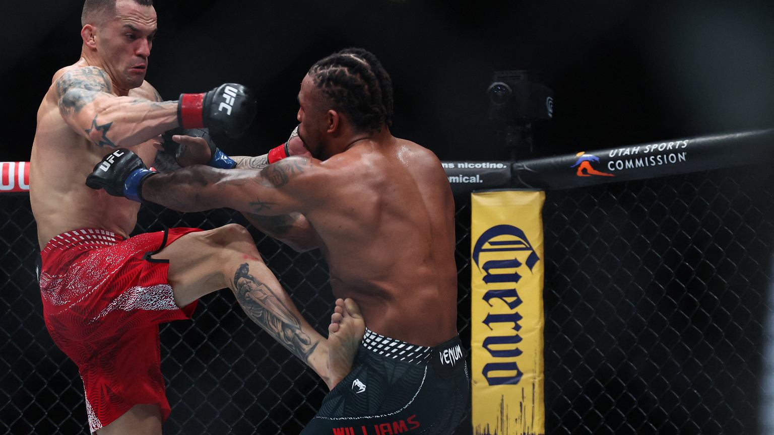 Roberto Soldić s'impose face à Khaos Williams à l'UFC 332